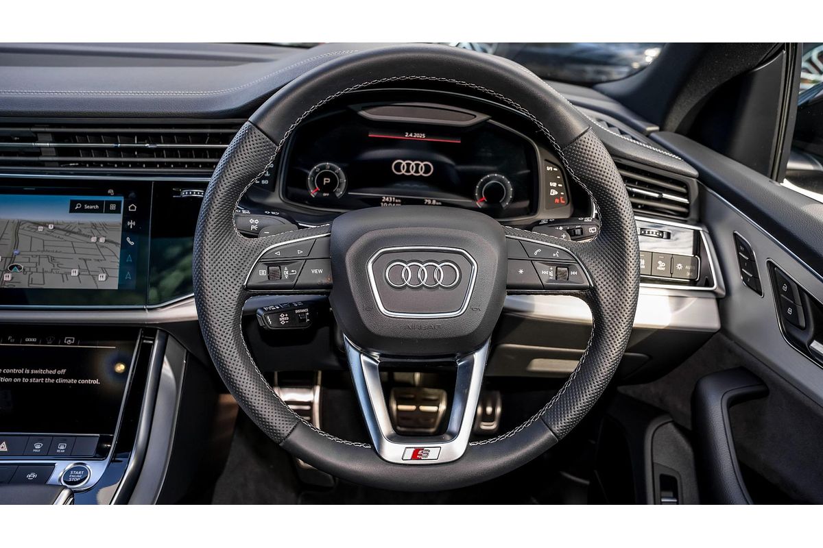 2024 Audi Q8 50 TDI S line F1