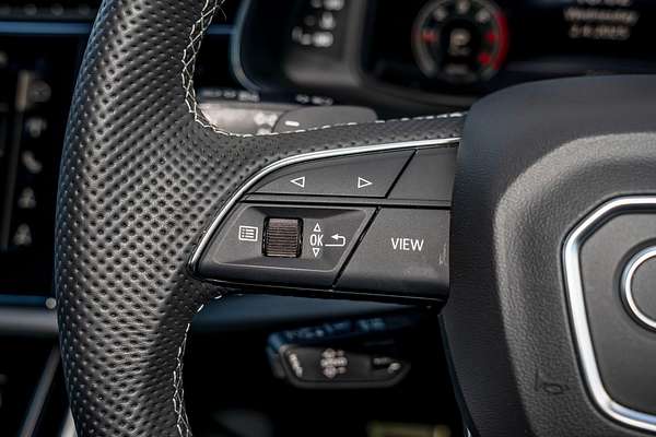 2024 Audi Q8 50 TDI S line F1