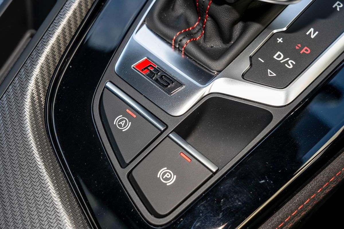 2024 Audi RS5 F5