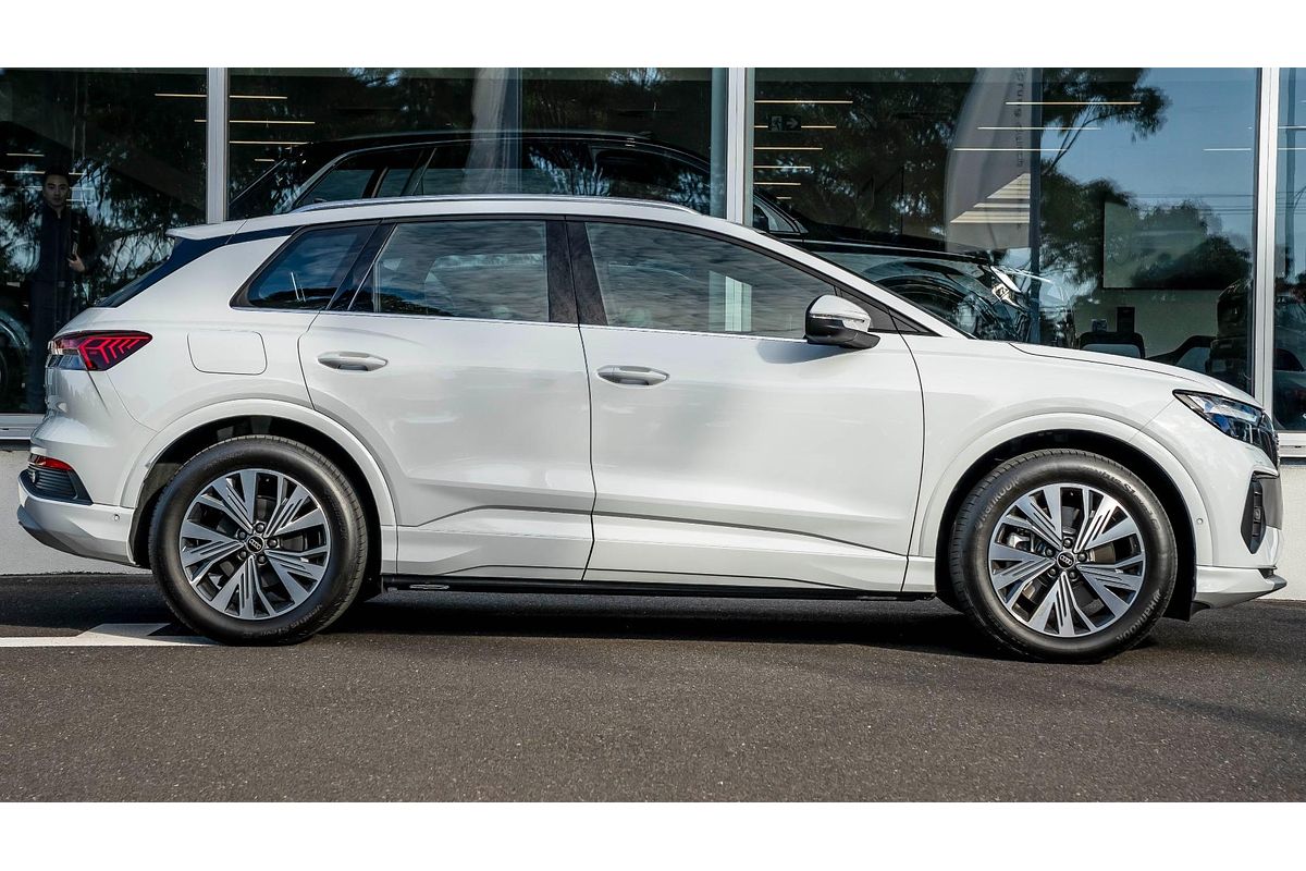 2024 Audi Q4 e-tron 45 F4
