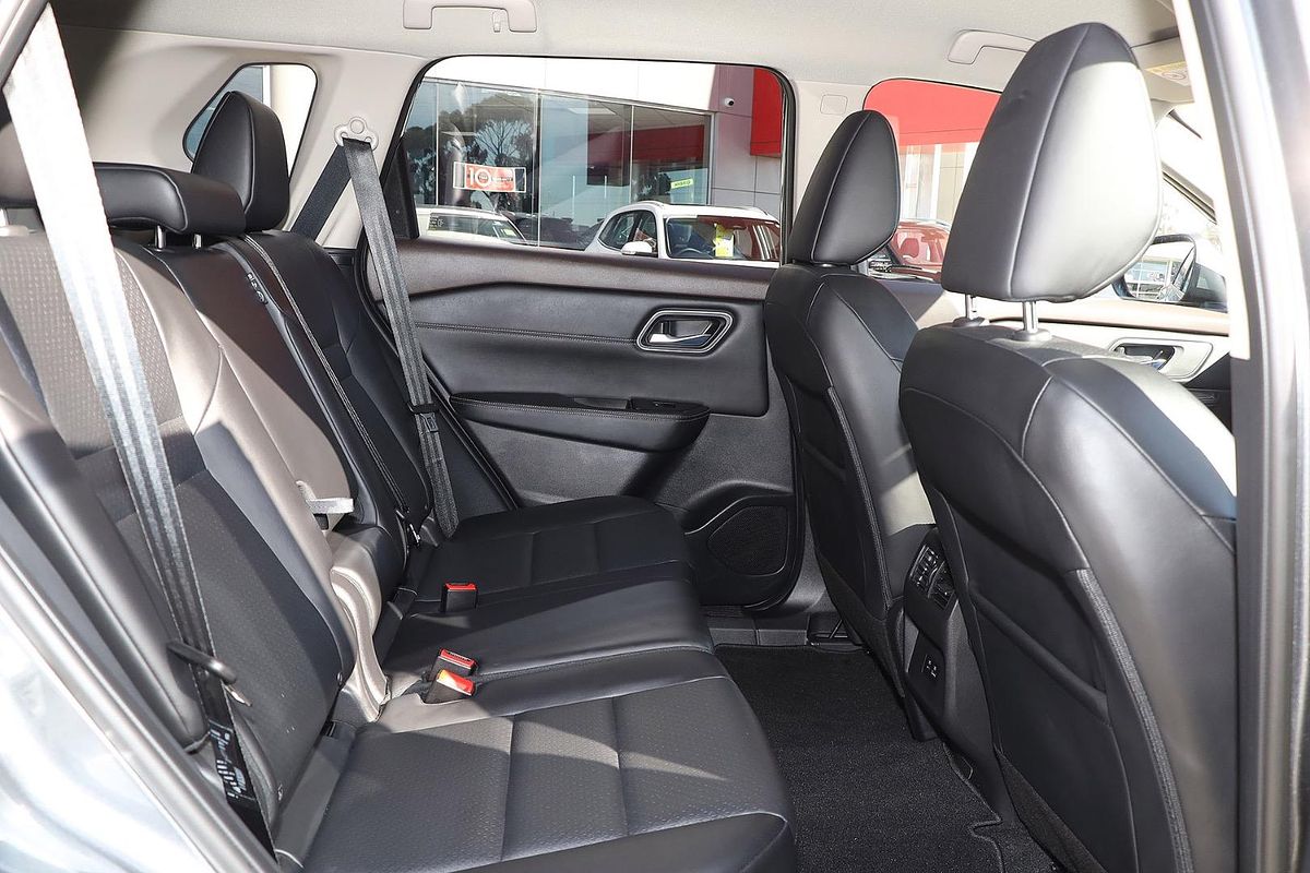 2024 Nissan X-TRAIL ST-L T33