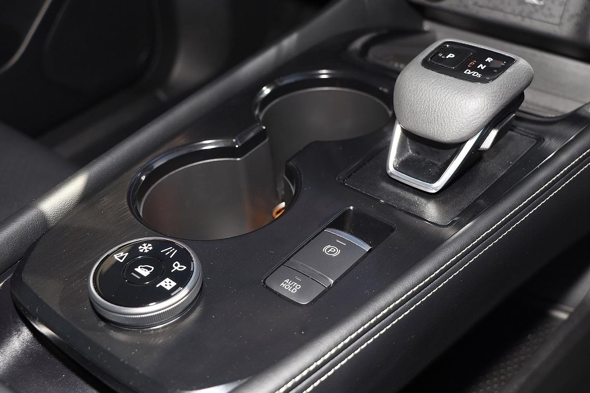 2024 Nissan X-TRAIL ST-L T33
