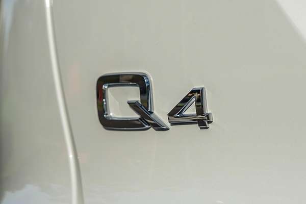 2024 Audi Q4 e-tron 45 F4
