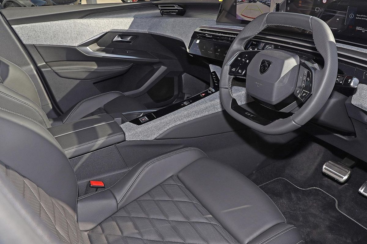 2024 Peugeot 3008 GT Premium Hybrid P64