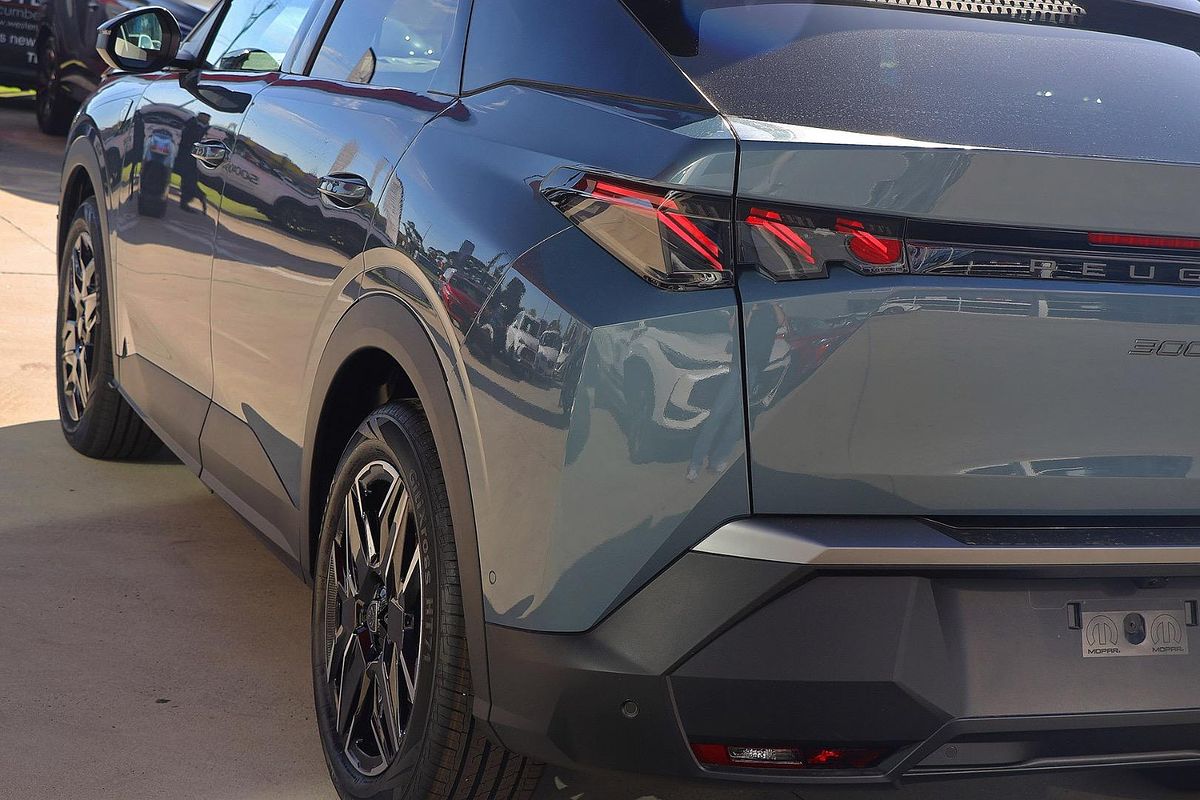 2024 Peugeot 3008 GT Premium Hybrid P64