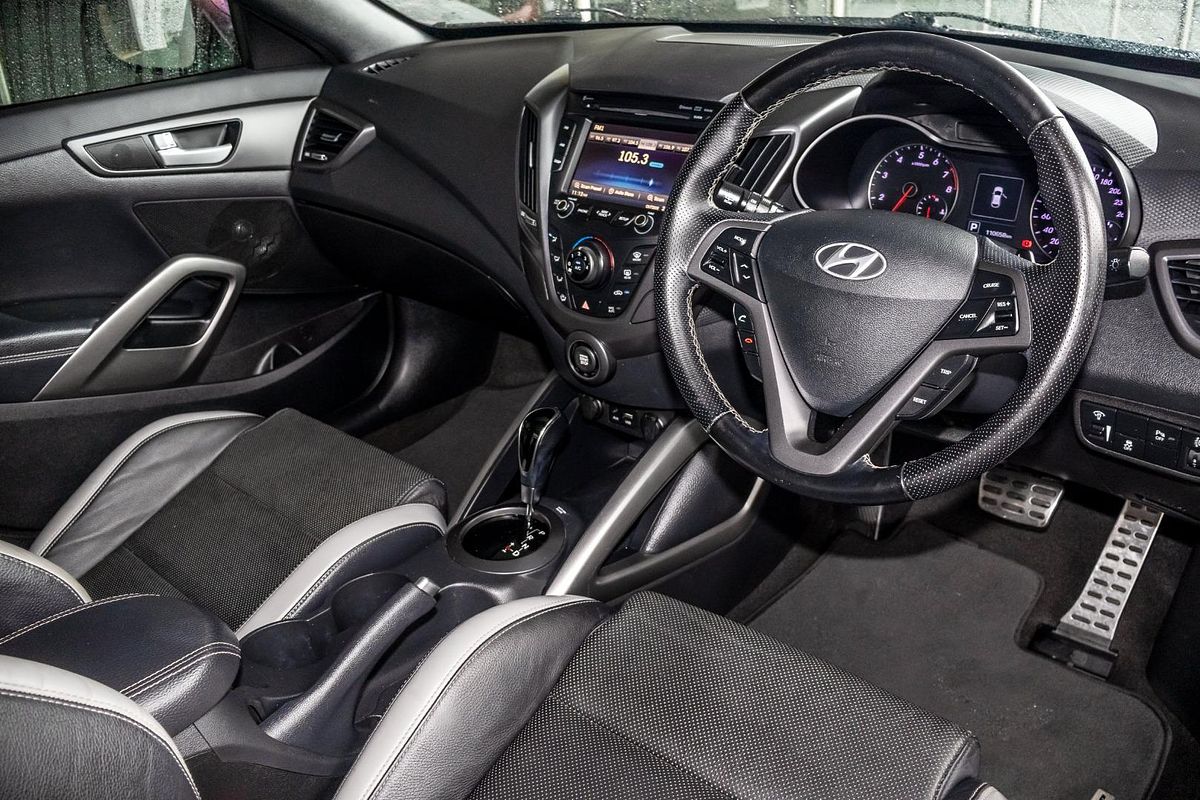 2015 Hyundai Veloster SR Turbo FS4 Series II