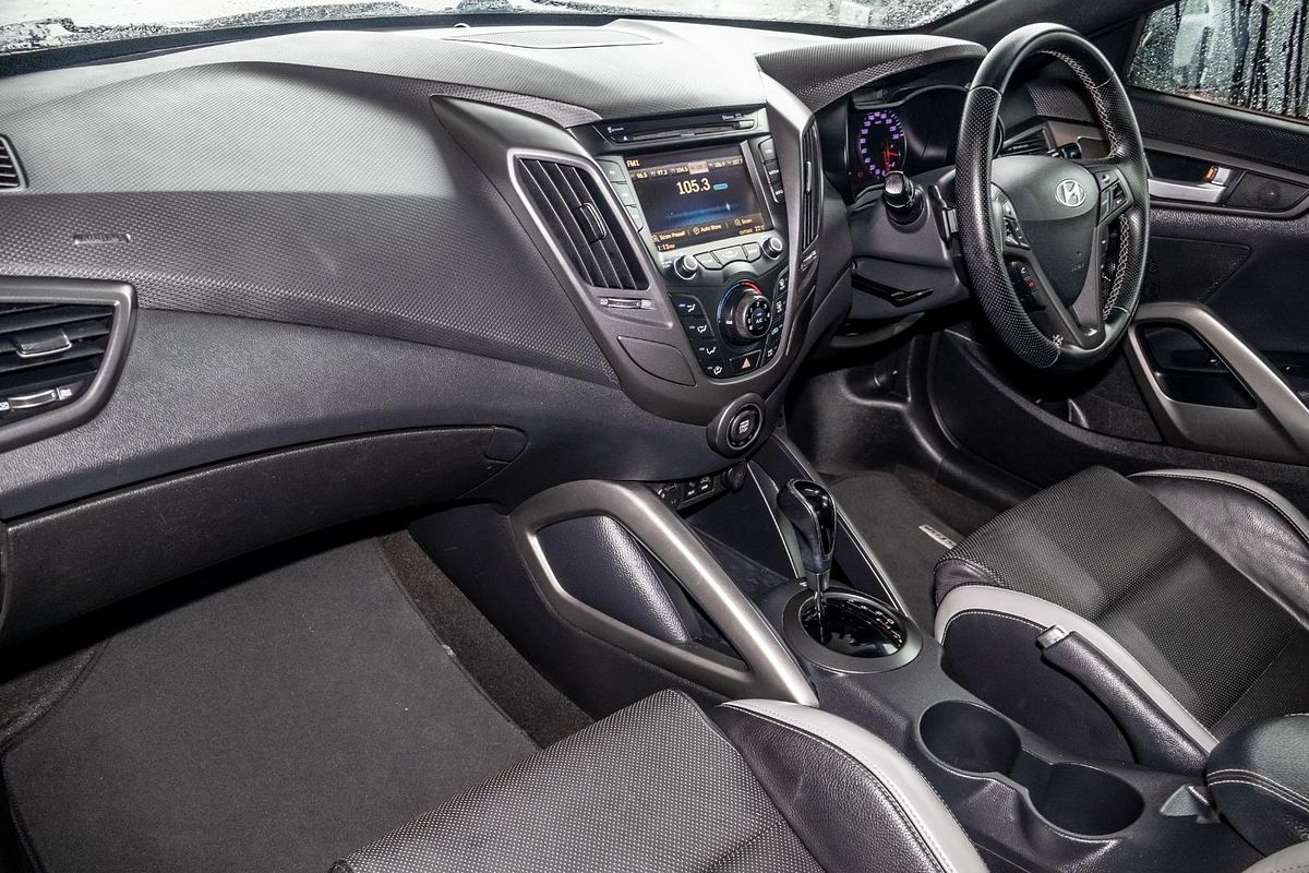 2015 Hyundai Veloster SR Turbo FS4 Series II