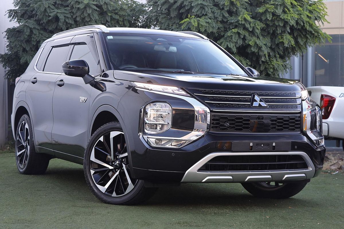 2023 Mitsubishi Outlander PHEV Exceed ZM