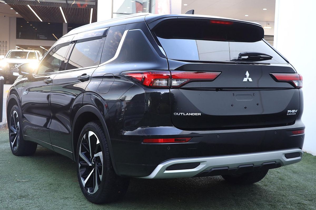2023 Mitsubishi Outlander PHEV Exceed ZM