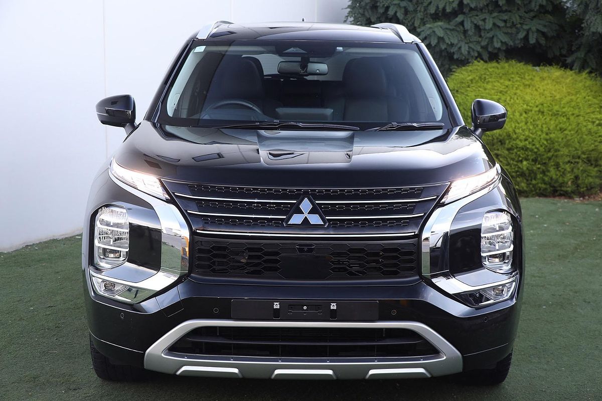 2023 Mitsubishi Outlander PHEV Exceed ZM