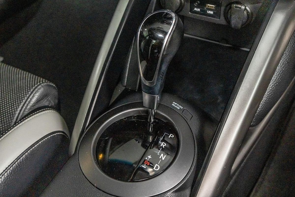 2015 Hyundai Veloster SR Turbo FS4 Series II
