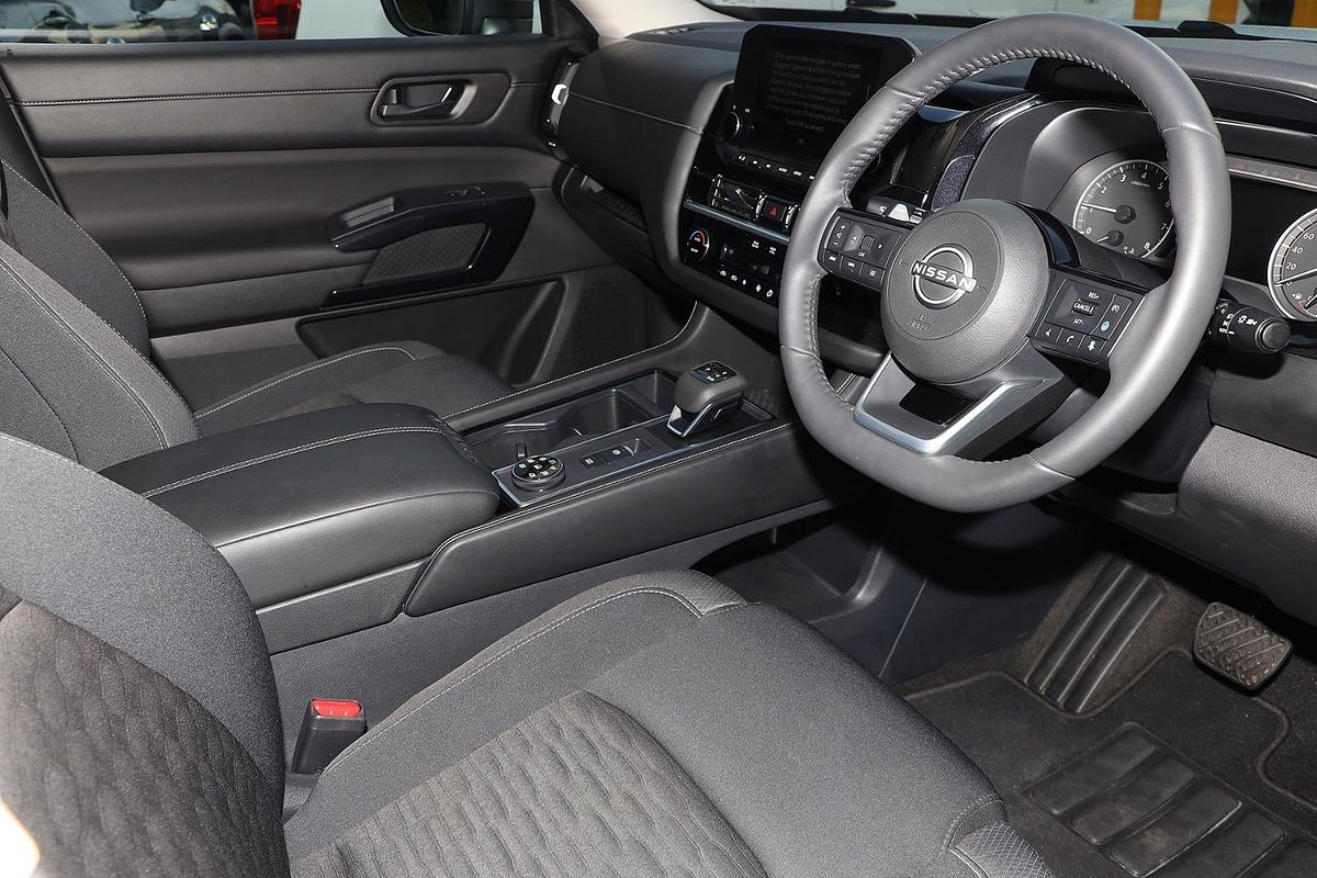 2024 Nissan Pathfinder ST-L R53
