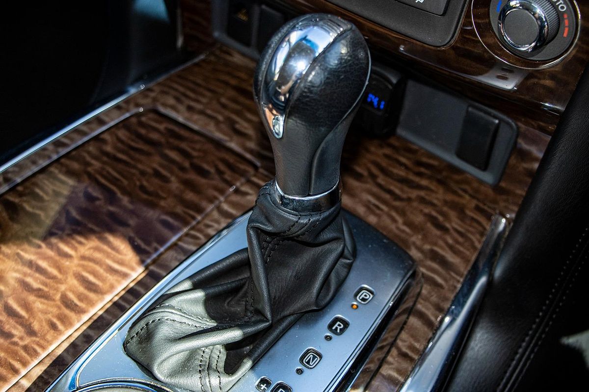 2017 Nissan Patrol Ti Y62 Series 3