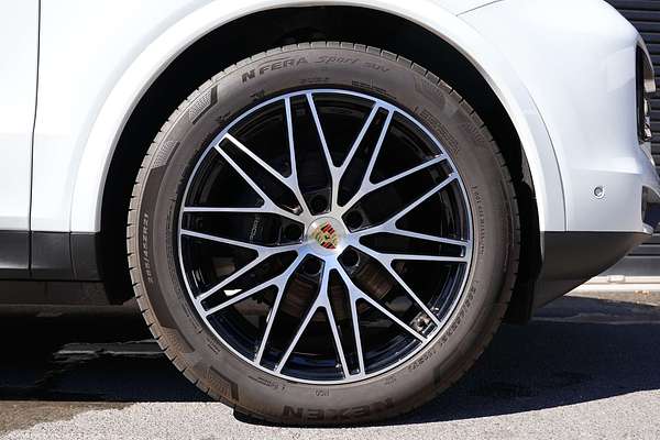 2023 Porsche Cayenne 9YA II