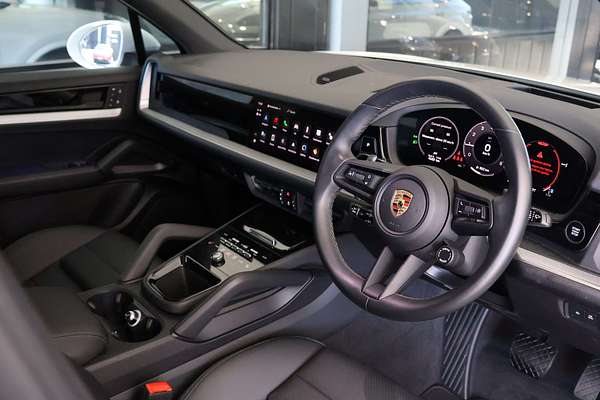 2023 Porsche Cayenne 9YA II