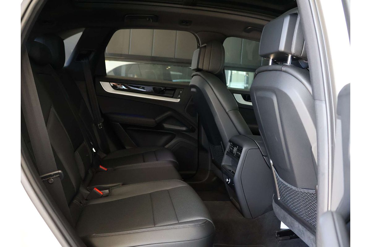 2023 Porsche Cayenne 9YA II