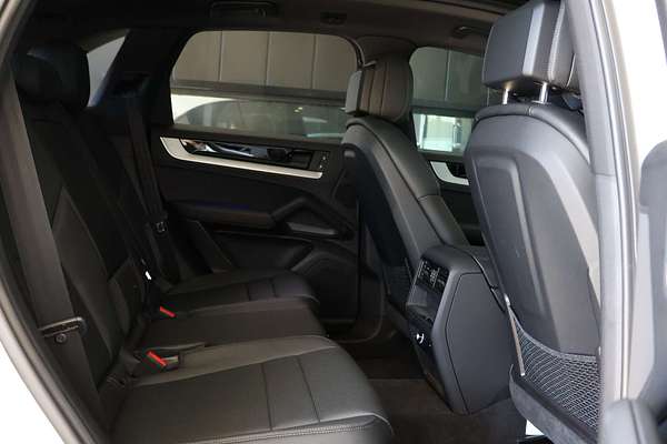 2023 Porsche Cayenne 9YA II