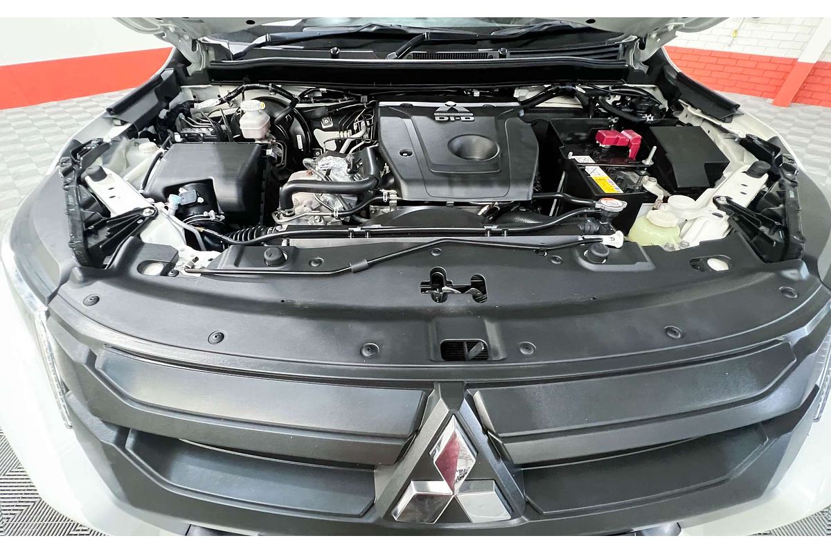 2019 Mitsubishi Triton GLX MR 4X4