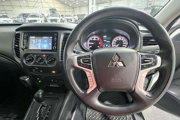 2019 Mitsubishi Triton GLX MR 4X4