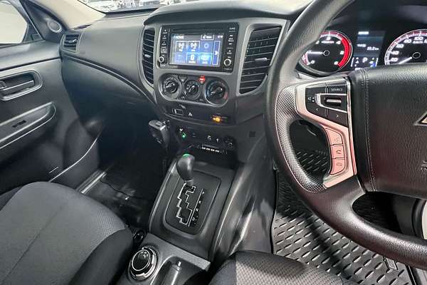2019 Mitsubishi Triton GLX MR 4X4
