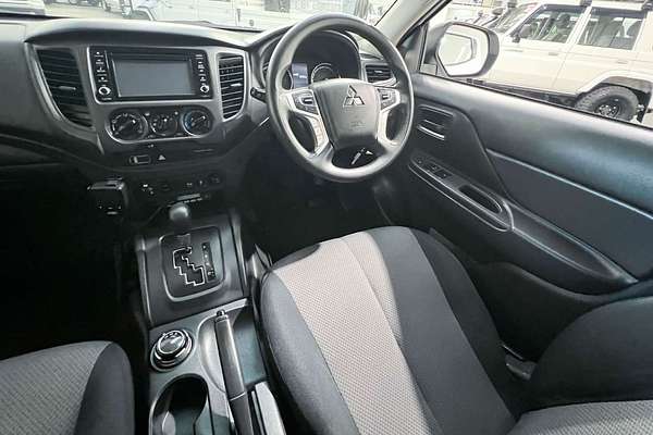 2019 Mitsubishi Triton GLX MR 4X4