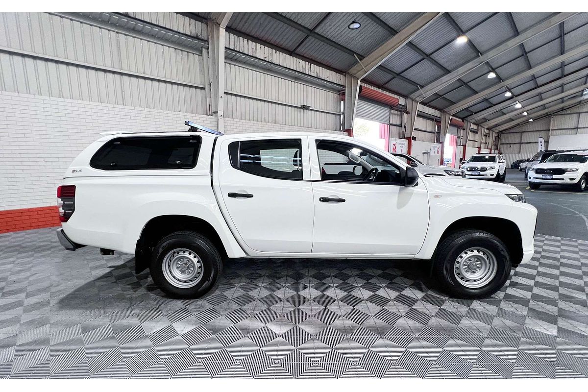 2019 Mitsubishi Triton GLX MR 4X4