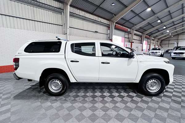 2019 Mitsubishi Triton GLX MR 4X4