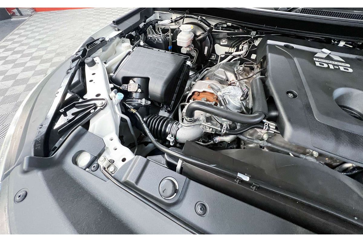 2019 Mitsubishi Triton GLX MR 4X4