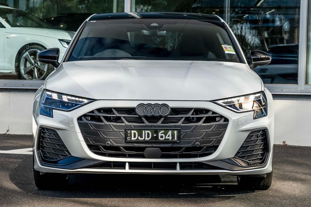 2024 Audi A3 35 TFSI S line GY