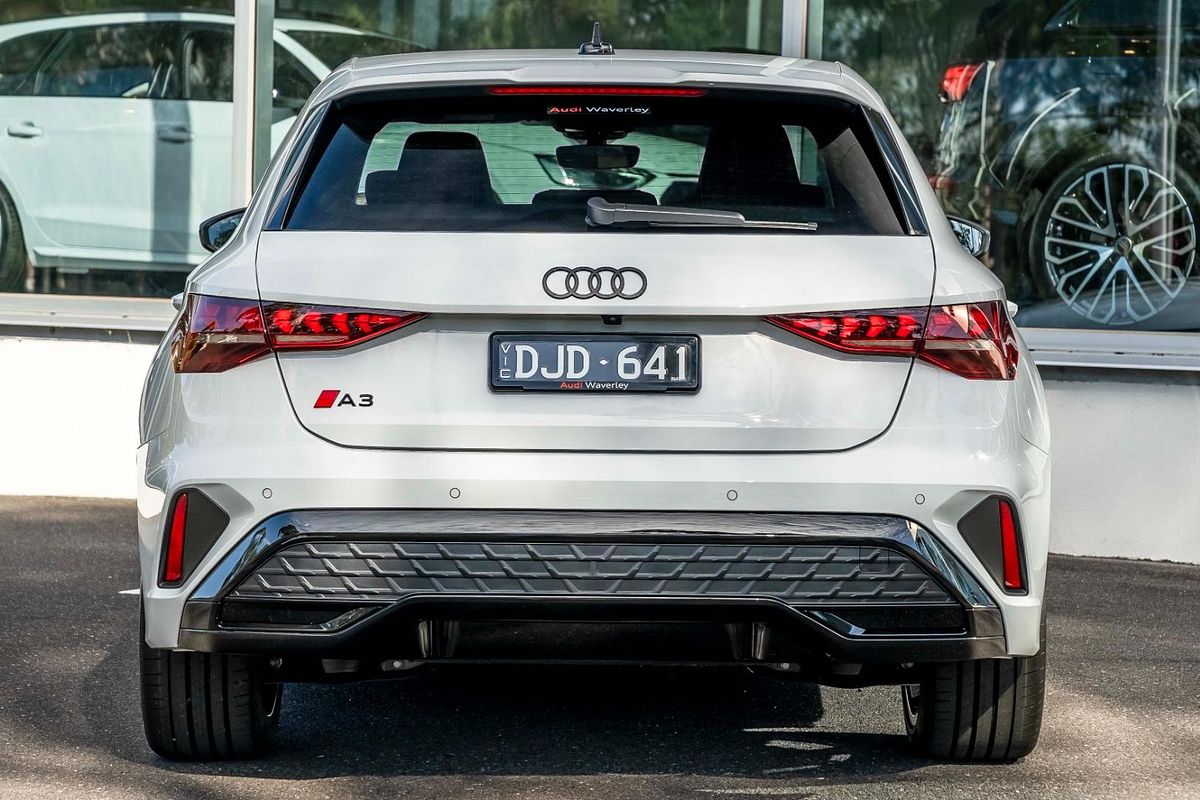 2024 Audi A3 35 TFSI S line GY