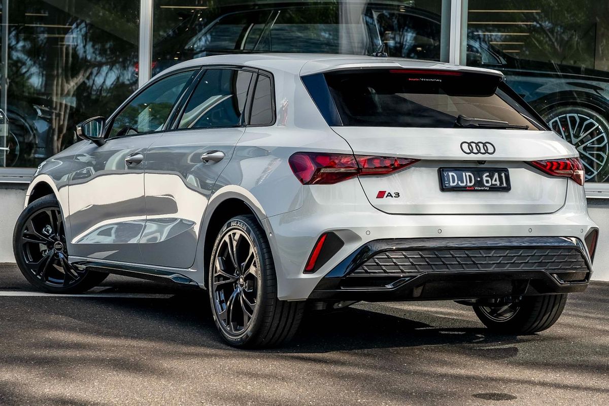 2024 Audi A3 35 TFSI S line GY