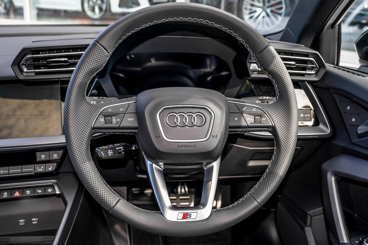 2024 Audi A3 35 TFSI S line GY
