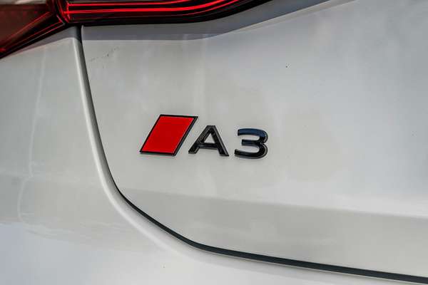 2024 Audi A3 35 TFSI S line GY