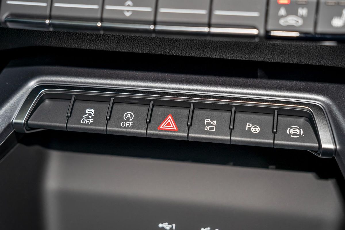 2024 Audi A3 35 TFSI S line GY