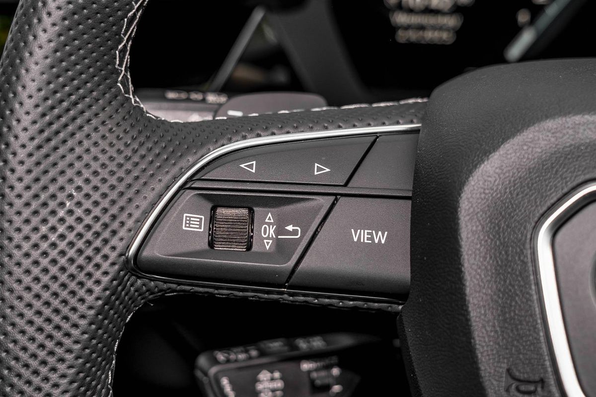 2024 Audi A3 35 TFSI S line GY