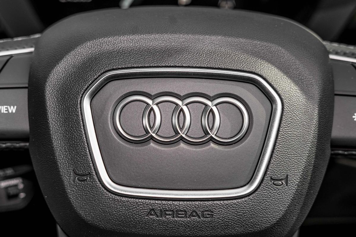 2024 Audi A3 35 TFSI S line GY