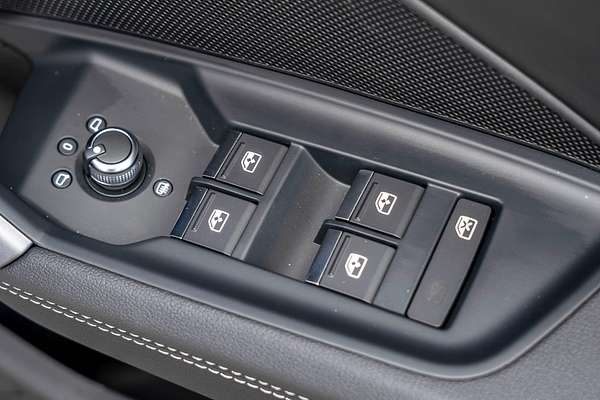 2024 Audi A3 35 TFSI S line GY
