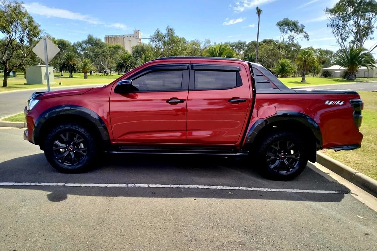 2022 Isuzu D-MAX X-TERRAIN 4X4