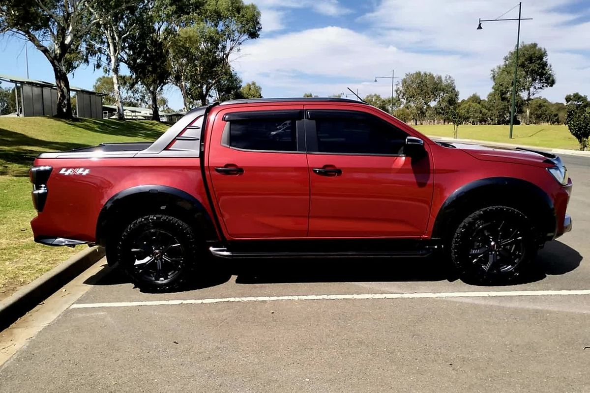 2022 Isuzu D-MAX X-TERRAIN 4X4