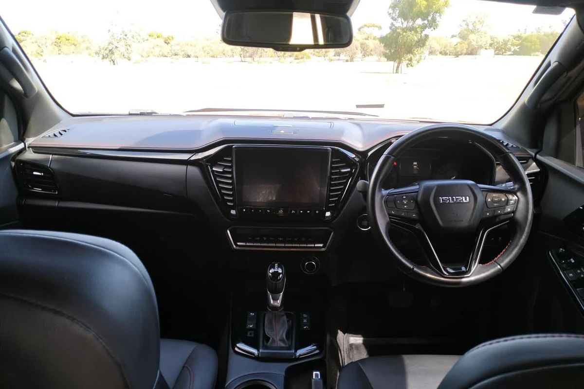 2022 Isuzu D-MAX X-TERRAIN 4X4