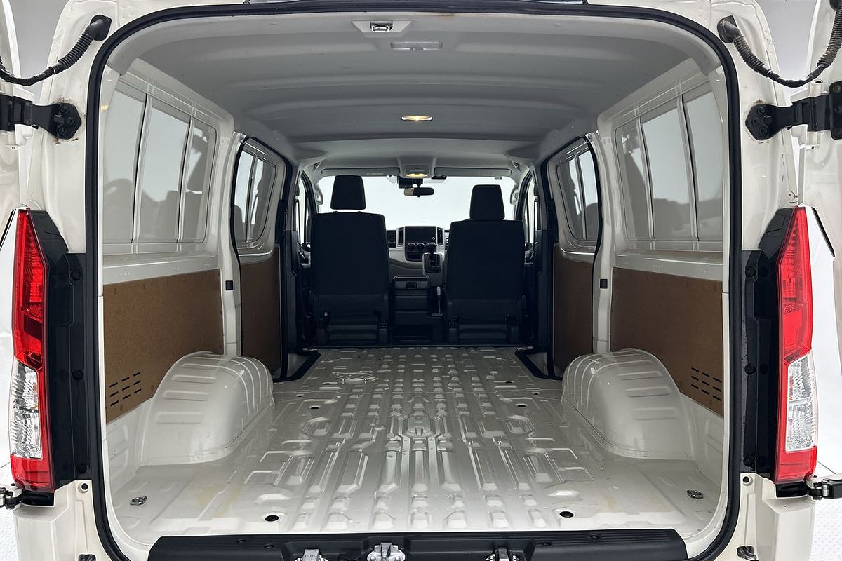 2024 Toyota Hiace GDH300R LWB