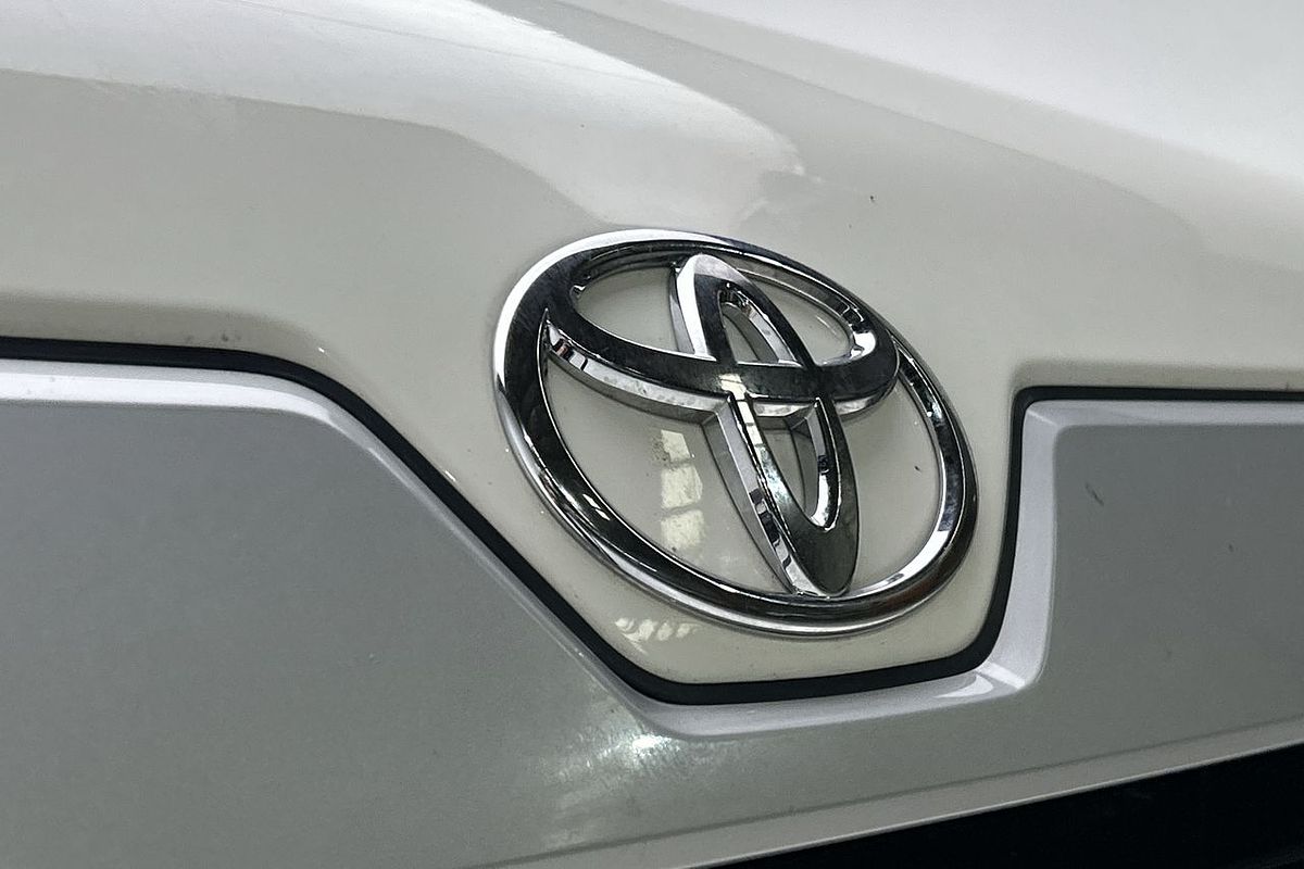 2024 Toyota Hiace GDH300R LWB