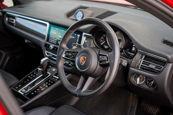 2022 Porsche Macan S 95B