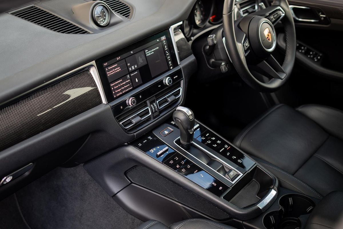 2022 Porsche Macan S 95B
