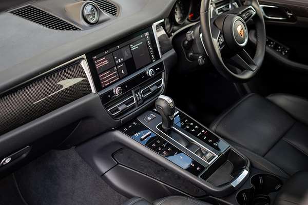 2022 Porsche Macan S 95B