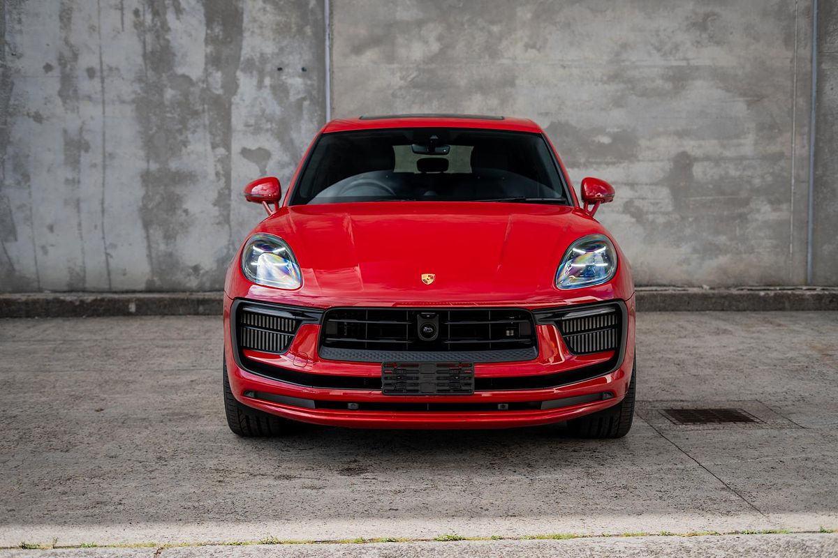 2022 Porsche Macan S 95B