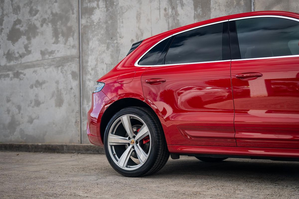 2022 Porsche Macan S 95B
