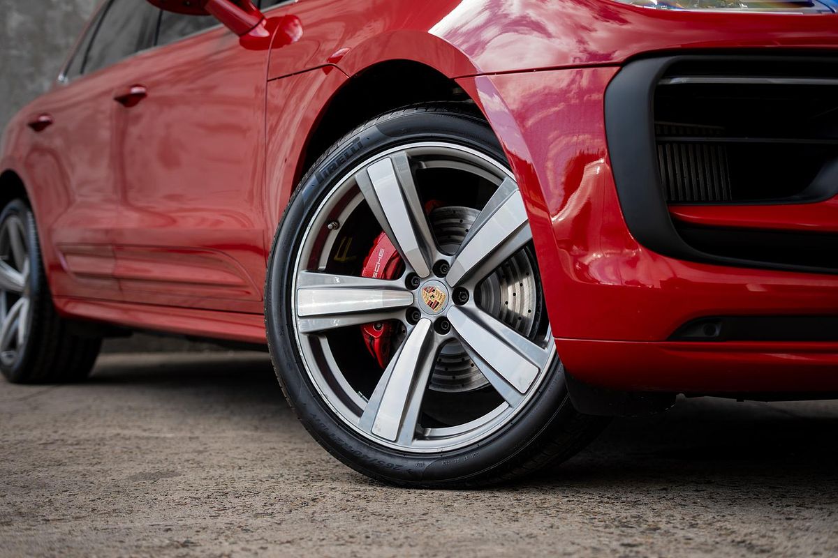 2022 Porsche Macan S 95B