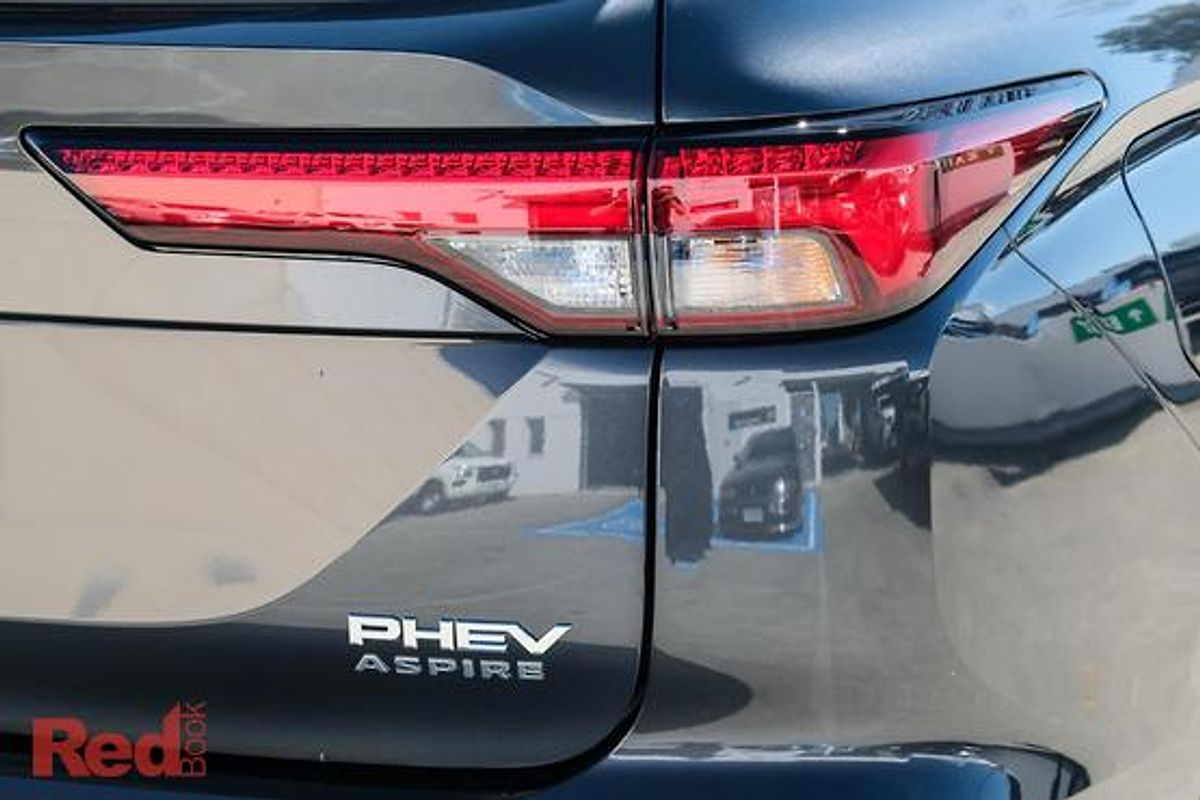 2025 Mitsubishi Outlander PHEV Aspire ZM