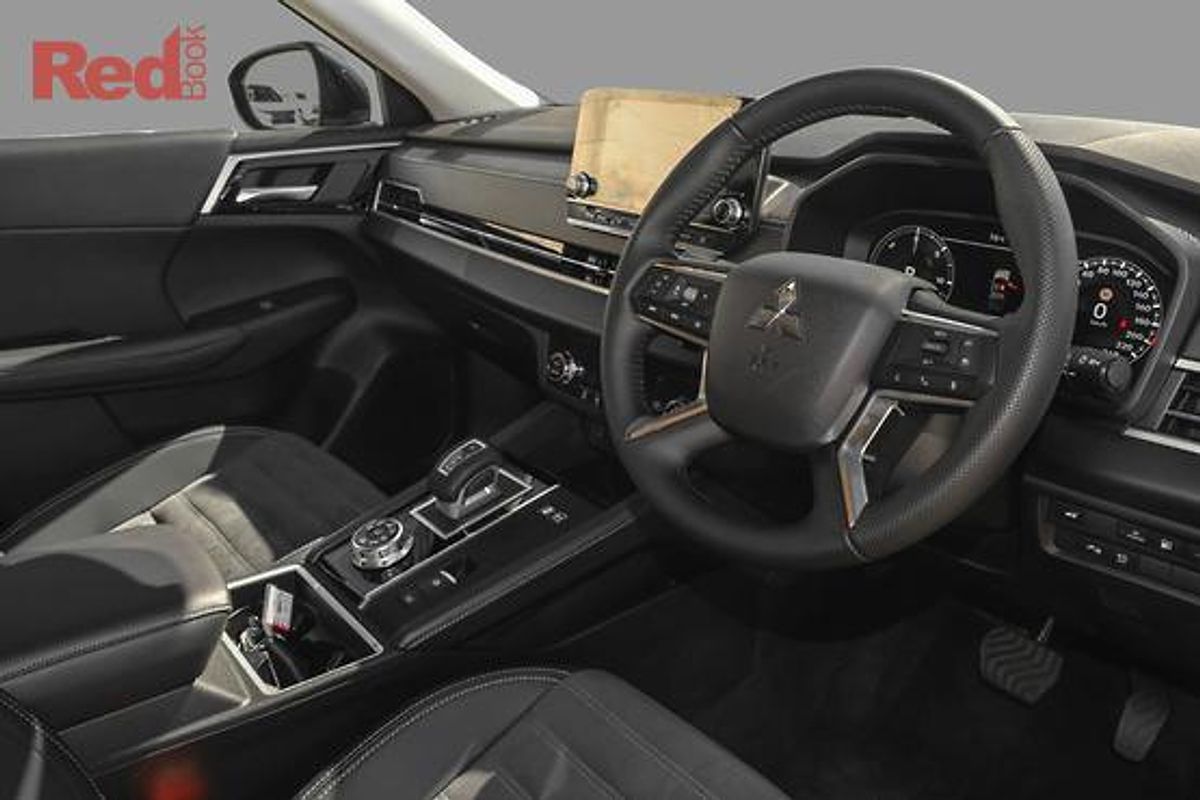 2025 Mitsubishi Outlander PHEV Aspire ZM